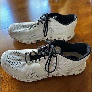 Men’s Cloud X sneakers size 10